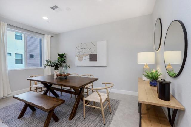 426 Ellicott Loop, San Jose CA: https://media.crmls.org/mediaz/ed4e2c79-e279-4f43-8b6c-d32f8d65a2e2.jpg