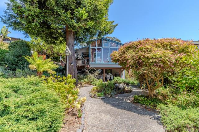 1327 Crespi Drive, Pacifica CA: https://media.crmls.org/mediaz/ed4e32ec-4380-4109-9224-fad85e293c76.jpg