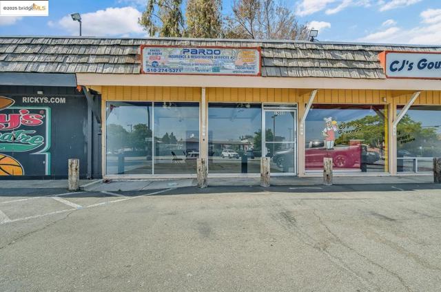 Image 5 of 49 For 15028 Hesperian Blvd