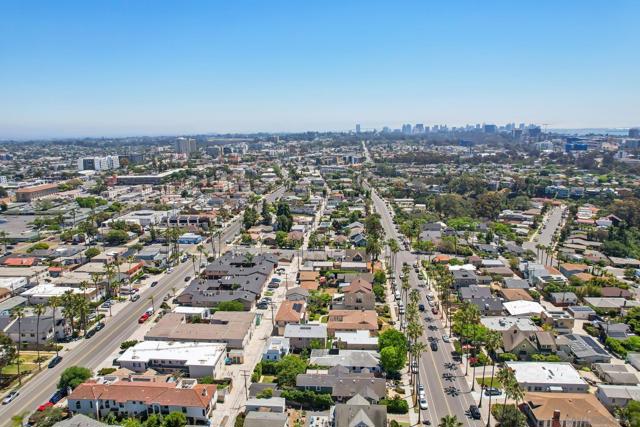 4463 Maryland St, San Diego CA: https://media.crmls.org/mediaz/ed4fe543-0415-4697-94f3-7d85482c9deb.jpg