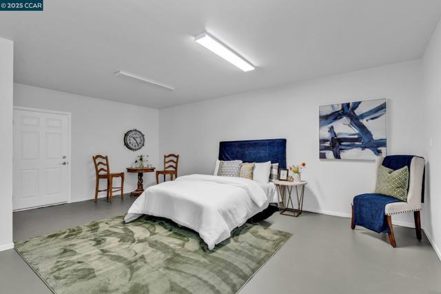 280 Sierra Dr, Walnut Creek CA: https://media.crmls.org/mediaz/ed5065f1-87d1-40b5-88f5-29eacdd81a7b.jpg