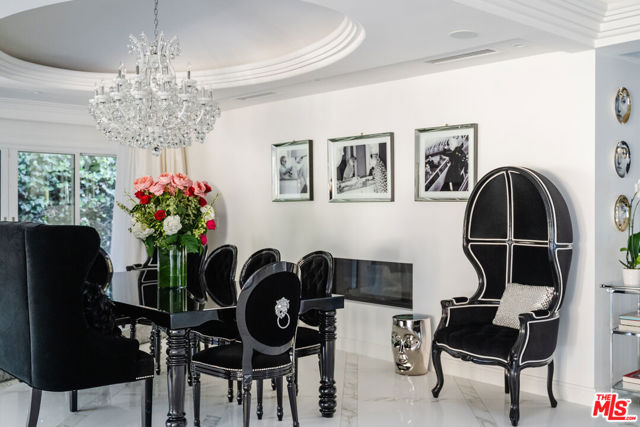 1455 Rising Glen, Los Angeles CA: https://media.crmls.org/mediaz/ed5088d1-76b6-4561-af43-4eee265cb871.jpg