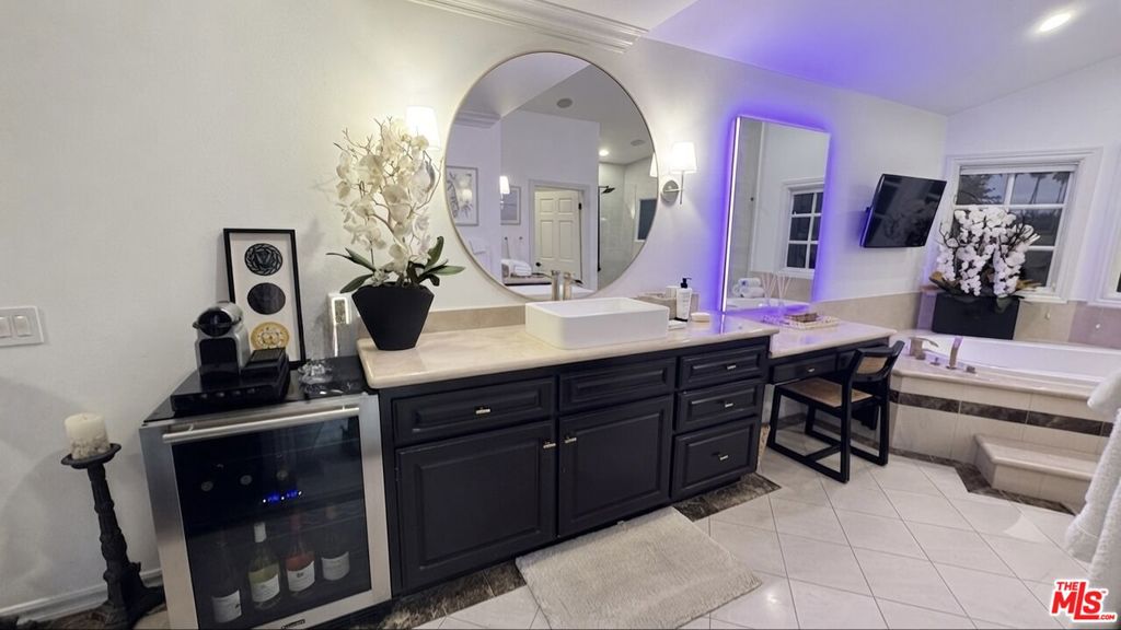 MLS #26988945 image #52