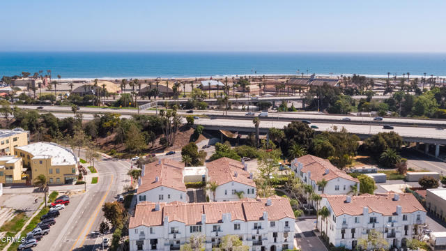 Detail Gallery Image 4 of 14 For 148 Beach Side Ct, Ventura,  CA 93001 - 2 Beds | 2/1 Baths