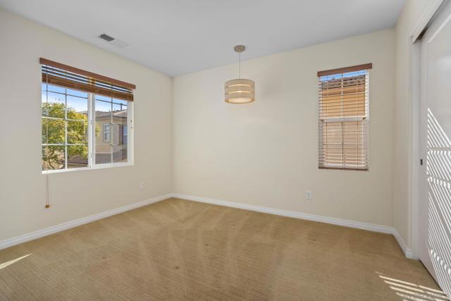 Image 21 of 48 For 3595 Glen Ave