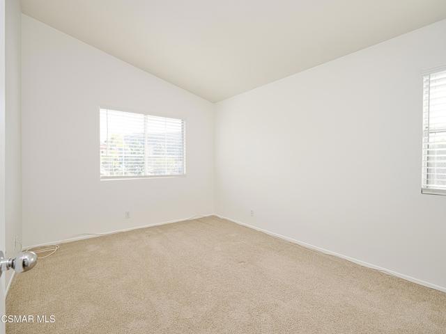 3127 La Casa Court, Thousand Oaks CA: https://media.crmls.org/mediaz/ed5420ac-2ab9-4870-bf11-73b7a0ae3545.jpg