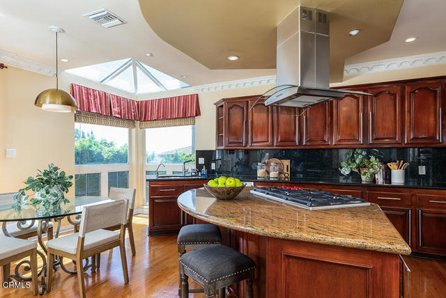 Detail Gallery Image 21 of 50 For 3422 Esperanza Ter, Glendale,  CA 91208 - 5 Beds | 5 Baths