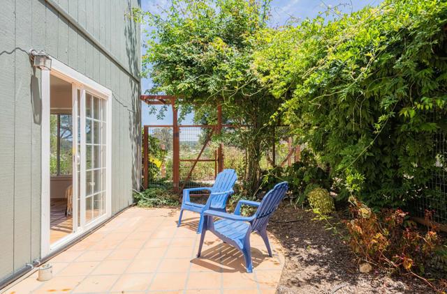 158 Echo Valley Road, Prunedale CA: https://media.crmls.org/mediaz/ed54b0a9-977f-4a50-a05c-89ca984b4573.jpg