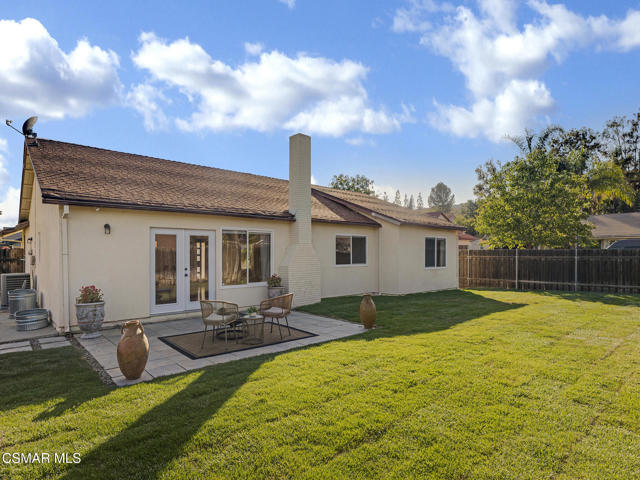 898 Oakmound Avenue, Newbury Park CA: https://media.crmls.org/mediaz/ed54cdcd-ff05-4912-b2c6-a4eff220171d.jpg