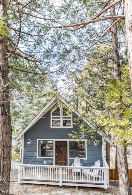 53840 Marian View Drive, Idyllwild CA: https://media.crmls.org/mediaz/ed54e2eb-558b-49b5-8935-f0864a2a994c.jpg