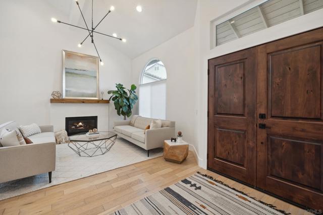 28145 Shady Meadow Ln, Yorba Linda CA: https://media.crmls.org/mediaz/ed56babf-23f1-4c63-8c40-59eb00a194ad.jpg