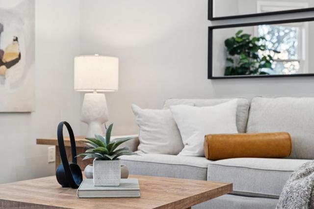 3000 26th Street, San Francisco CA: https://media.crmls.org/mediaz/ed570222-2c92-4347-a66b-7dcf729d3ab8.jpg