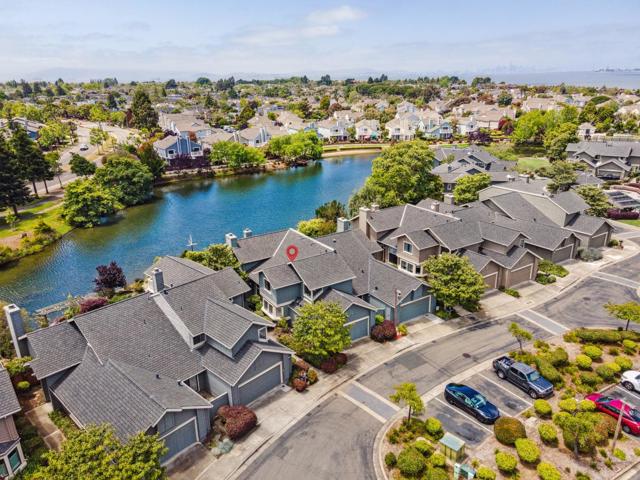 122 Purcell Drive, Alameda CA: https://media.crmls.org/mediaz/ed57e7b3-dc68-4738-af27-6fc80c495599.jpg