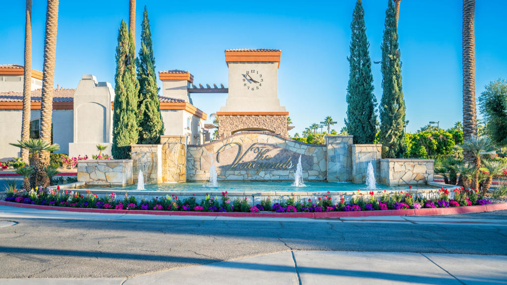 https://media.crmls.org/mediaz/ed586f12-bc5d-42c5-82fe-20c972233d1f.jpg?preset=X-Large