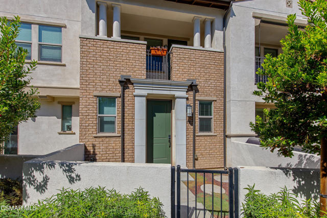 89 Jensen Court, Thousand Oaks CA: https://media.crmls.org/mediaz/ed58adc0-d7b2-4c07-aaca-ba92287c5940.jpg