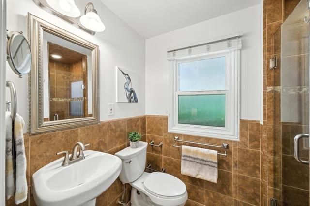 641 10th Avenue, Menlo Park CA: https://media.crmls.org/mediaz/ed590c77-6783-47c5-a645-a445918ef99a.jpg