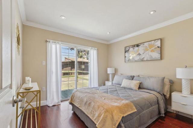 1662 Washington Street, San Mateo CA: https://media.crmls.org/mediaz/ed5aafa9-3244-4217-9ac6-c552e202d2b9.jpg