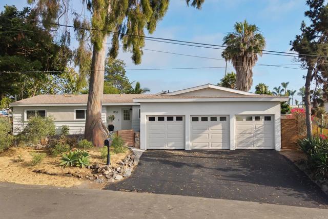 835 Cathy Lane, Cardiff by the Sea CA: https://media.crmls.org/mediaz/ed5bed5b-5da1-4fbe-ac10-ba0daa5ea3cd.jpg