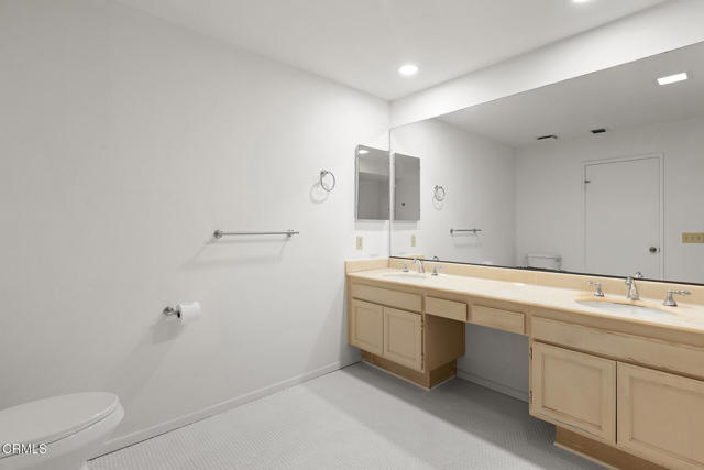 72460 Rodeo Way, Rancho Mirage CA: https://media.crmls.org/mediaz/ed5c1805-dabb-4d48-b622-704928a17f4b.jpg
