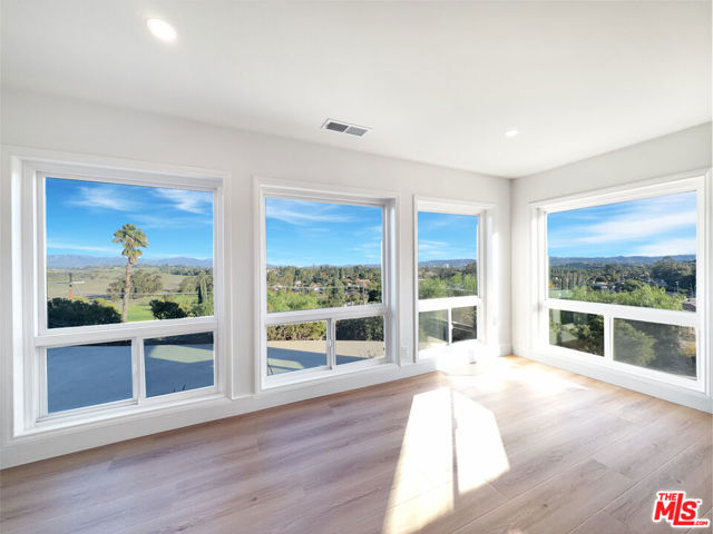 23910 Jensen Drive, West Hills CA: https://media.crmls.org/mediaz/ed5e0d30-8c9d-44f2-a1e0-a018396f874b.jpg