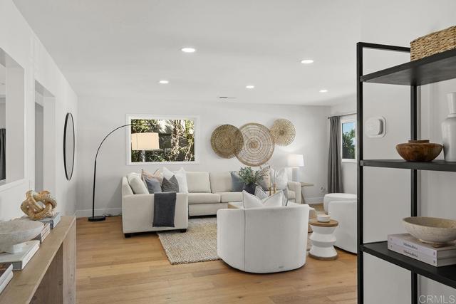 Detail Gallery Image 6 of 55 For 4443 Del Monte Ave, San Diego,  CA 92107 - 3 Beds | 2 Baths