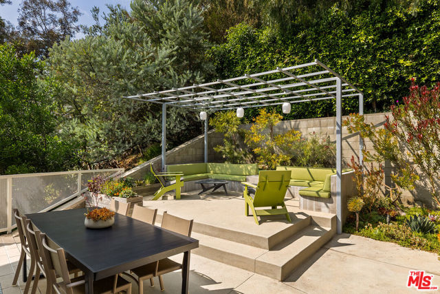 2327 Ewing Street, Los Angeles CA: https://media.crmls.org/mediaz/ed5ff7d5-0907-4668-9d05-2acd15782ee3.jpg