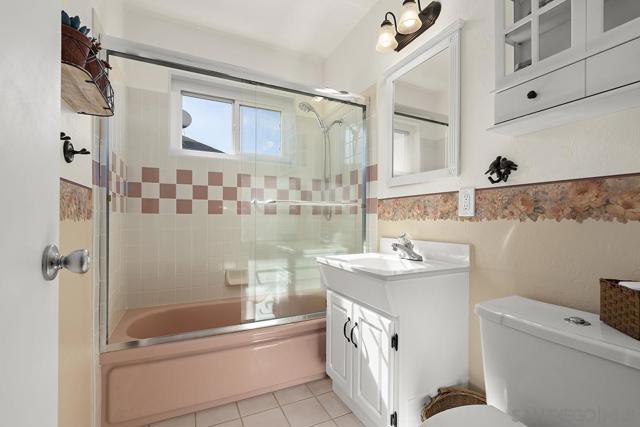 1718 Outer Dr., El Cajon CA: https://media.crmls.org/mediaz/ed619a3b-9269-4d2a-a54a-24635bfdc24e.jpg