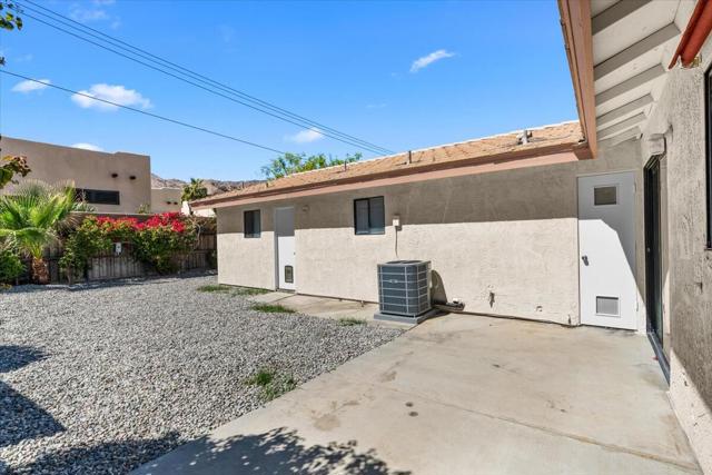 53125 Avenida Herrera, La Quinta CA: https://media.crmls.org/mediaz/ed61b852-3491-469c-a21b-b8c8104a6483.jpg
