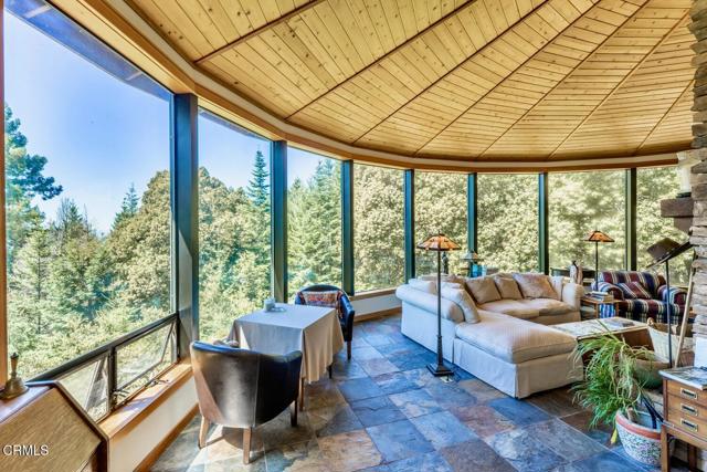 23901 Pacific Heights Drive, Westport CA: https://media.crmls.org/mediaz/ed62afbe-820f-4ebc-bb30-03ba7987b208.jpg