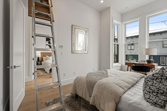 17 30th Street, San Francisco CA: https://media.crmls.org/mediaz/ed6364a6-2e1f-4003-865a-a3688b613a24.jpg