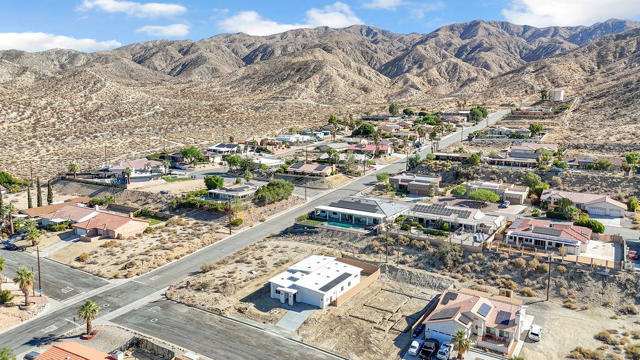 66778 Casa Grande Drive, Desert Hot Springs CA: https://media.crmls.org/mediaz/ed637560-313c-4833-90e7-ff483b1ad317.jpg