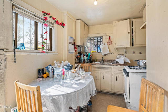 1156 S Alma Avenue, Los Angeles CA: https://media.crmls.org/mediaz/ed6392cc-726c-43c9-8080-9cf2f3291d67.jpg