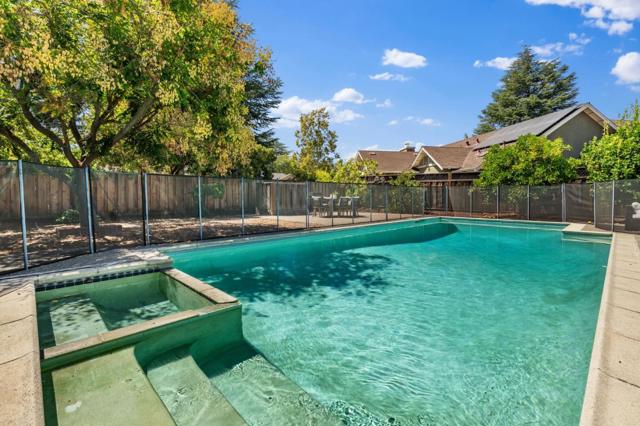 15603 Benedict Lane, Los Gatos CA: https://media.crmls.org/mediaz/ed64139a-8e9c-47a1-add7-53df92b3677e.jpg