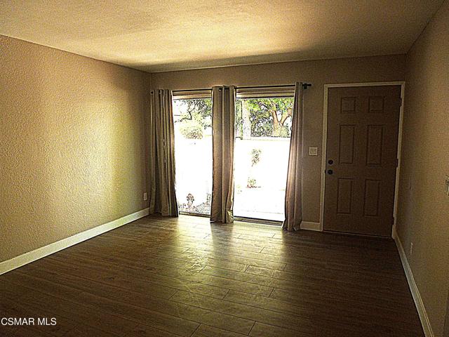1283 Ramona Drive, Newbury Park CA: https://media.crmls.org/mediaz/ed6496b5-4a5d-47cc-9529-6cd844fca67d.jpg