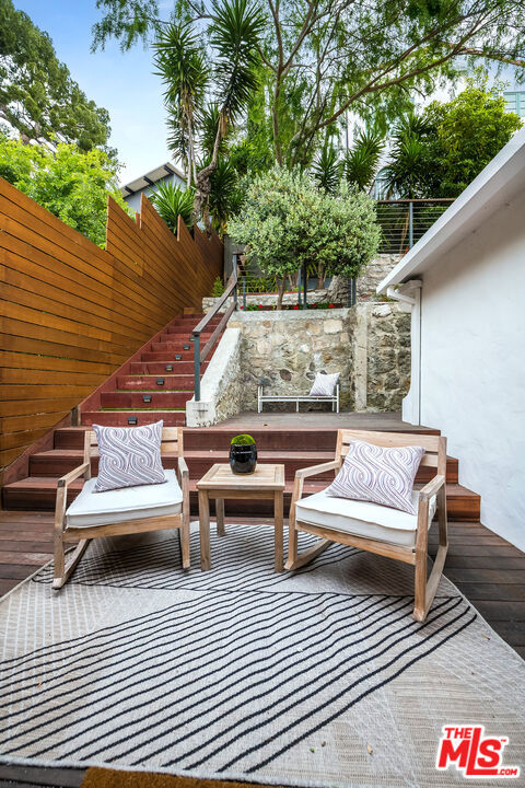 2620 Rutherford Drive, Los Angeles CA: https://media.crmls.org/mediaz/ed6609a3-ef0b-4116-bd69-cb45f3e6d351.jpg