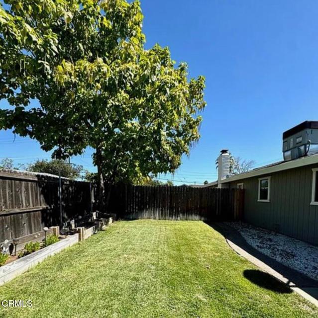 Detail Gallery Image 3 of 23 For 1900 Bell St, Sacramento,  CA 95825 - 4 Beds | 2 Baths