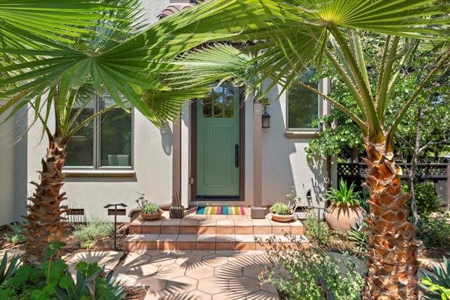 900 Roble Avenue, Menlo Park CA: https://media.crmls.org/mediaz/ed674b3f-71bd-4c84-9035-c5bac73419fe.jpg