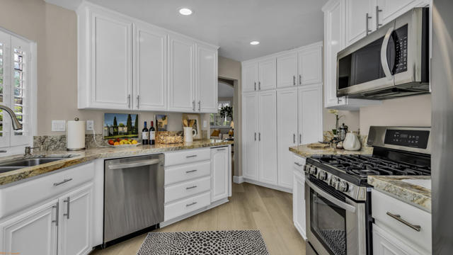 105 Brandigo Circle, Palm Desert, CA 92211