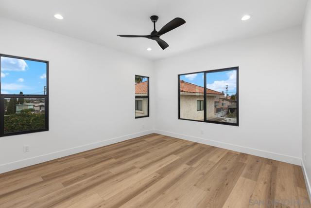 1826 Galveston St, San Diego CA: https://media.crmls.org/mediaz/ed67c3f2-5667-4059-ada2-9181eaee30d7.jpg