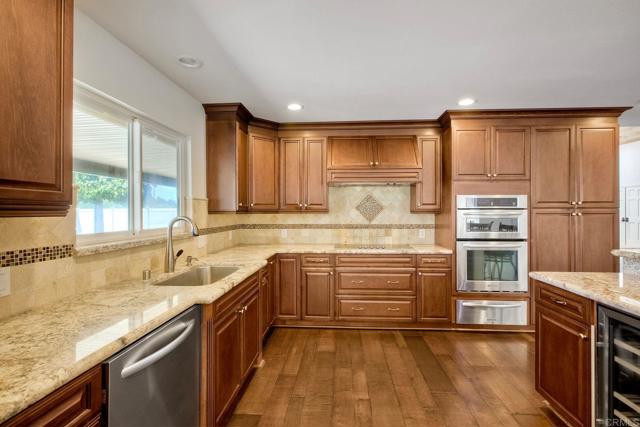 Detail Gallery Image 15 of 50 For 13815 Hilldale Rd, Valley Center,  CA 92082 - 5 Beds | 4 Baths