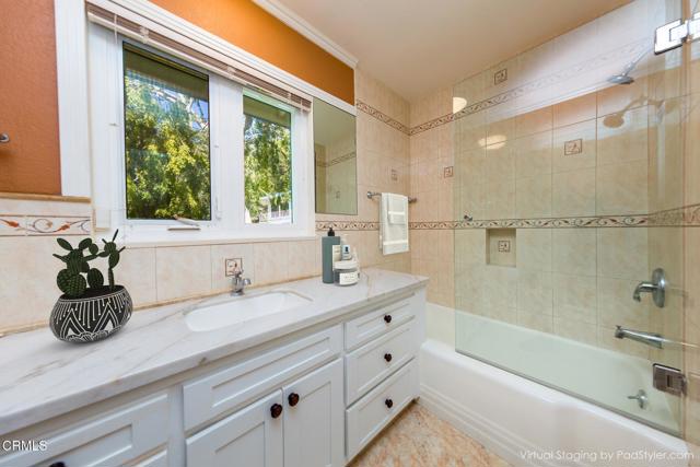 1372 Inverness Drive, Pasadena CA: https://media.crmls.org/mediaz/ed681d1f-002d-4fa4-b171-63b13757b016.jpg