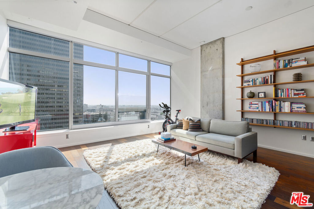 1155 S Grand Avenue 1307, Los Angeles, CA 90015