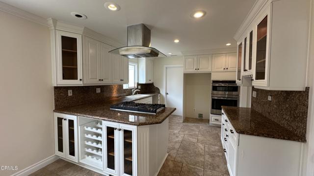 653 Willowgrove Avenue, Glendora CA: https://media.crmls.org/mediaz/ed6870a2-3b77-4b18-94be-8df9e17cd8ab.jpg
