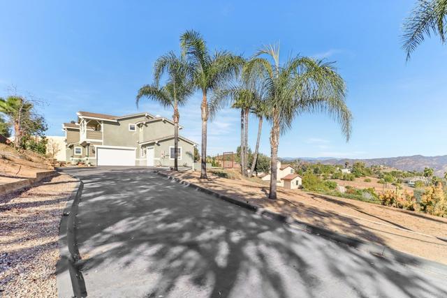 Image 4 of 74 For 2715 Glenview Way