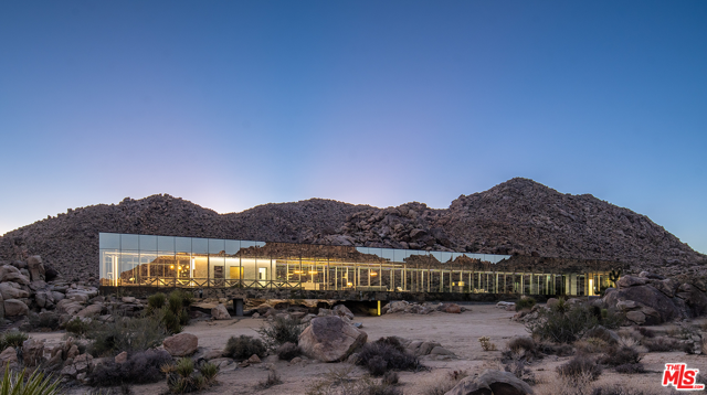 8198 Uphill Road, Joshua Tree CA: https://media.crmls.org/mediaz/ed6a3fdd-b0ae-4175-bba5-a4e77b8de58b.jpg