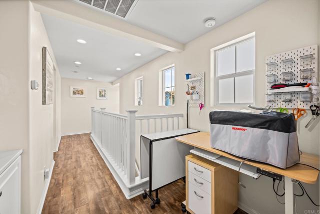 Detail Gallery Image 12 of 27 For 516 Moonlight Dr, San Marcos,  CA 92069 - 3 Beds | 2/1 Baths
