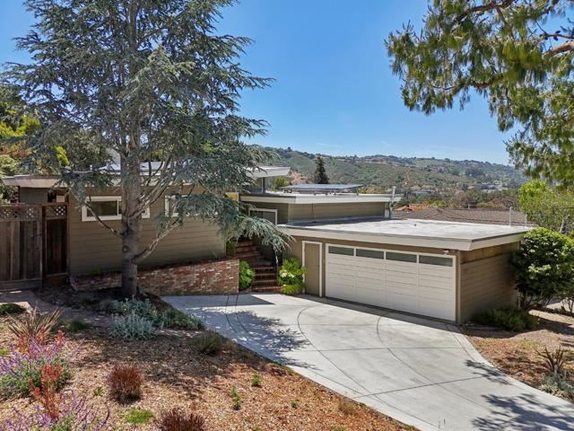 607 Dartmouth Avenue, San Carlos CA: https://media.crmls.org/mediaz/ed6a5505-5cdd-4600-855e-3c6b66fbf326.jpg