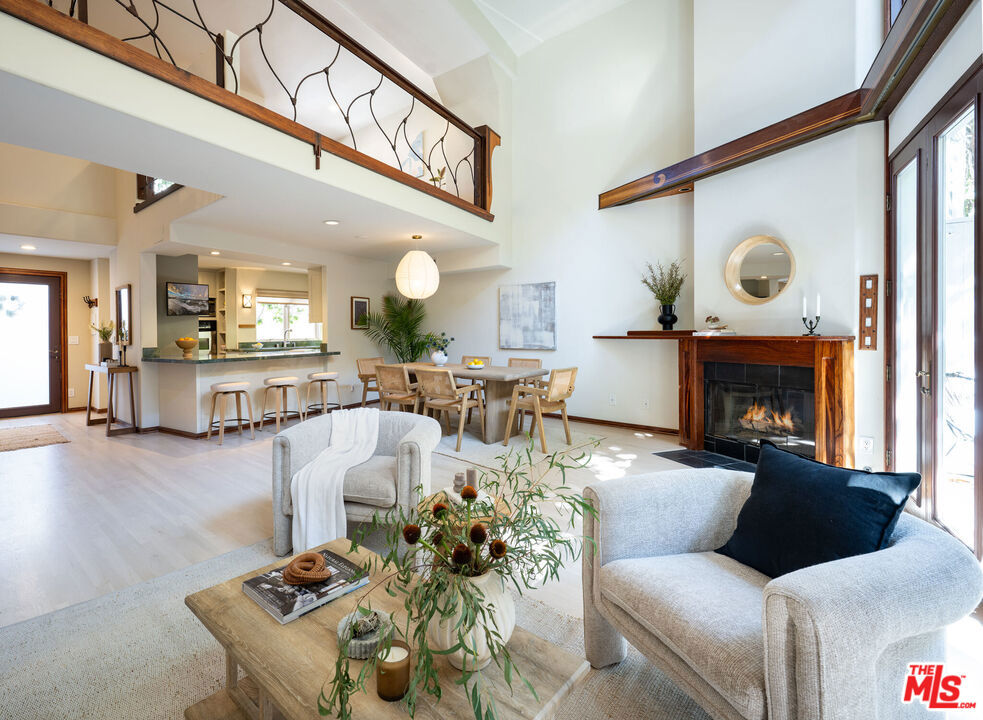 2811 Arizona Avenue #4