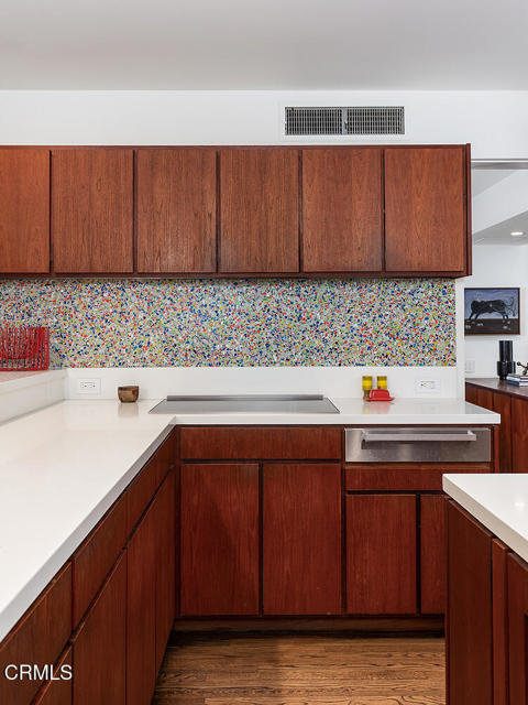 1055 Sherwood Road, San Marino CA: https://media.crmls.org/mediaz/ed6c1ea8-aebb-4f6a-b22a-cecdc5392e30.jpg