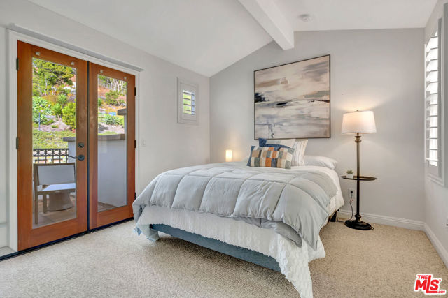 6438 Lunita Road, Malibu CA: https://media.crmls.org/mediaz/ed6c9d72-5b39-4c43-bcba-6e11453e0809.jpg